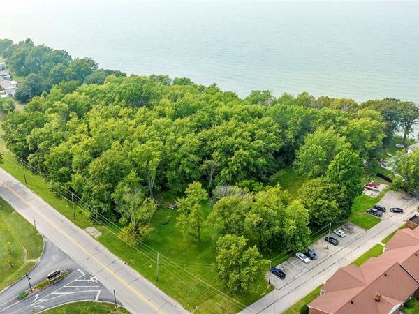 3337 Lake Road W, Ashtabula, OH 44004
