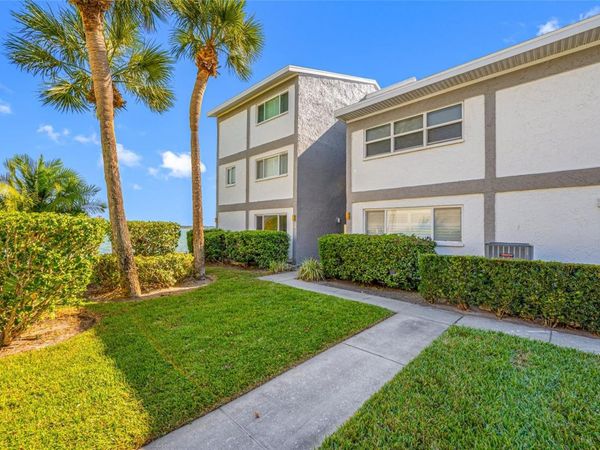 1351 GULF BOULEVARD, Unit 116, CLEARWATER BEACH, FL 33767