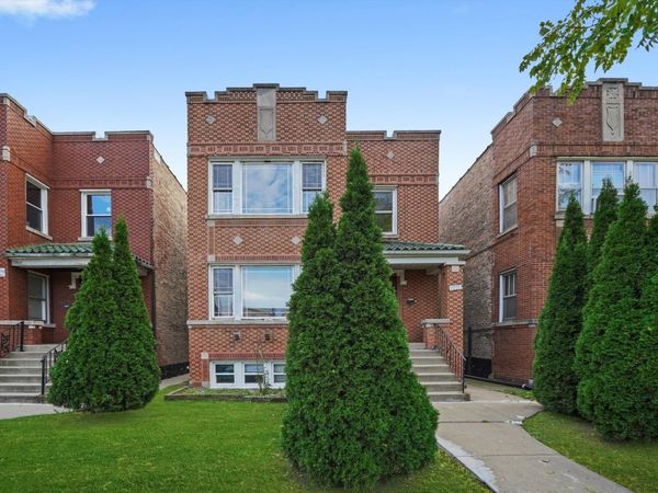 5223 W School Street, Unit 1, Chicago, IL 60641