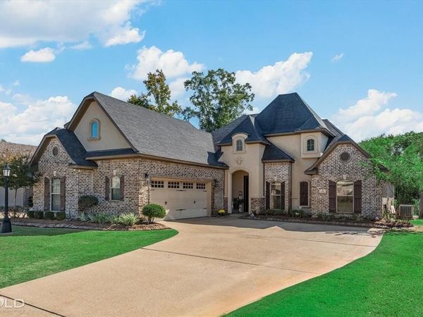 519 Dogwood South Lane, Haughton, LA 71037