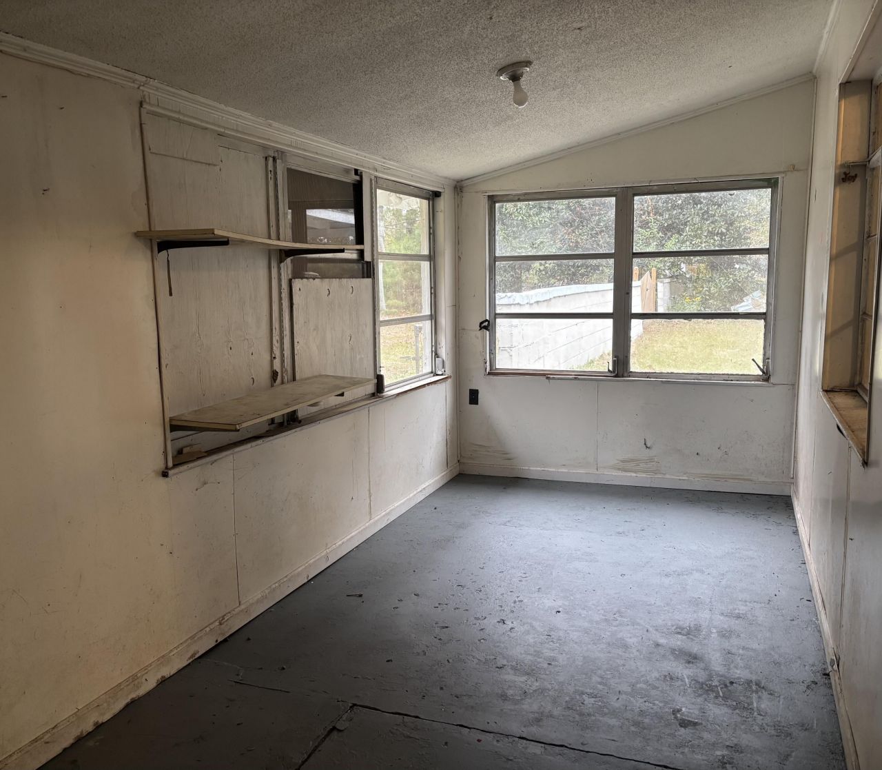 4591 Cameron Road Photo 8