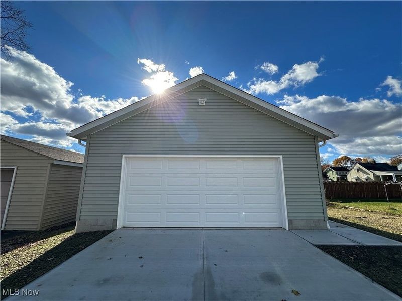 42 E Wilson Street, Struthers, OH 44471 Photo 5