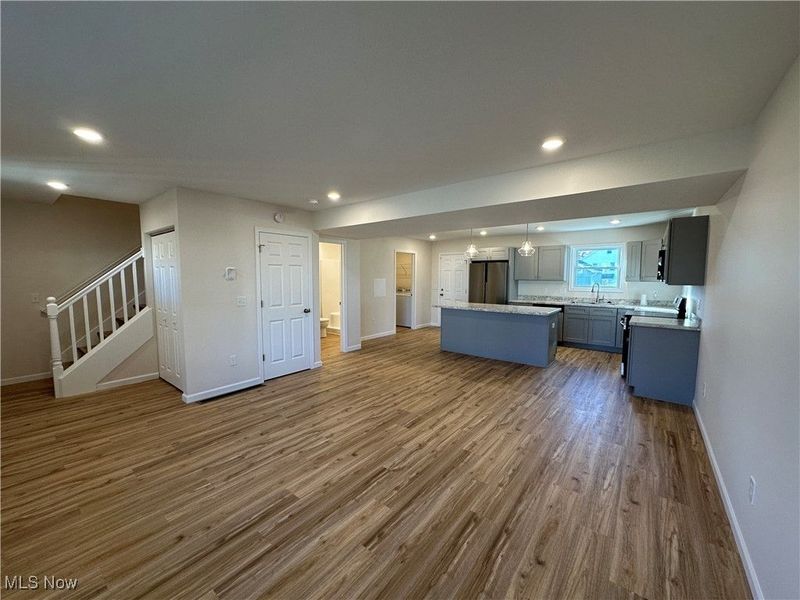 42 E Wilson Street, Struthers, OH 44471 Photo 8