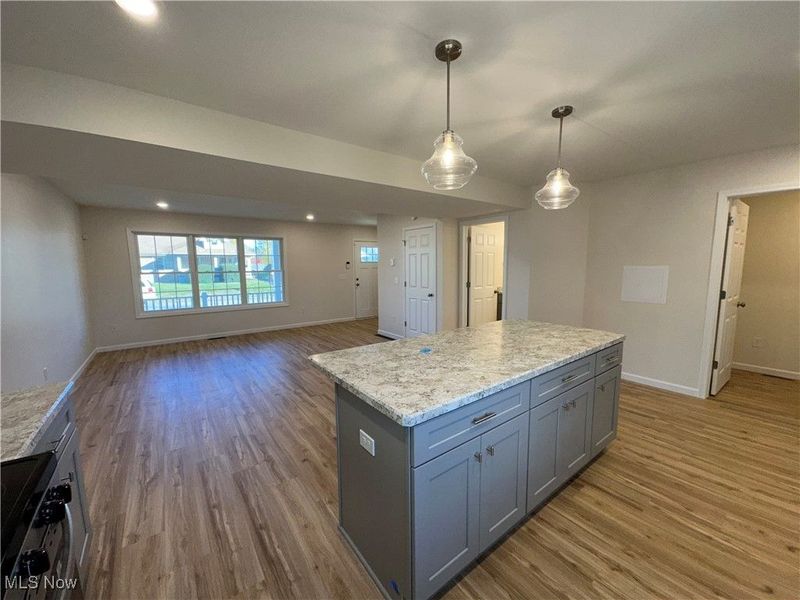 42 E Wilson Street, Struthers, OH 44471 Photo 9