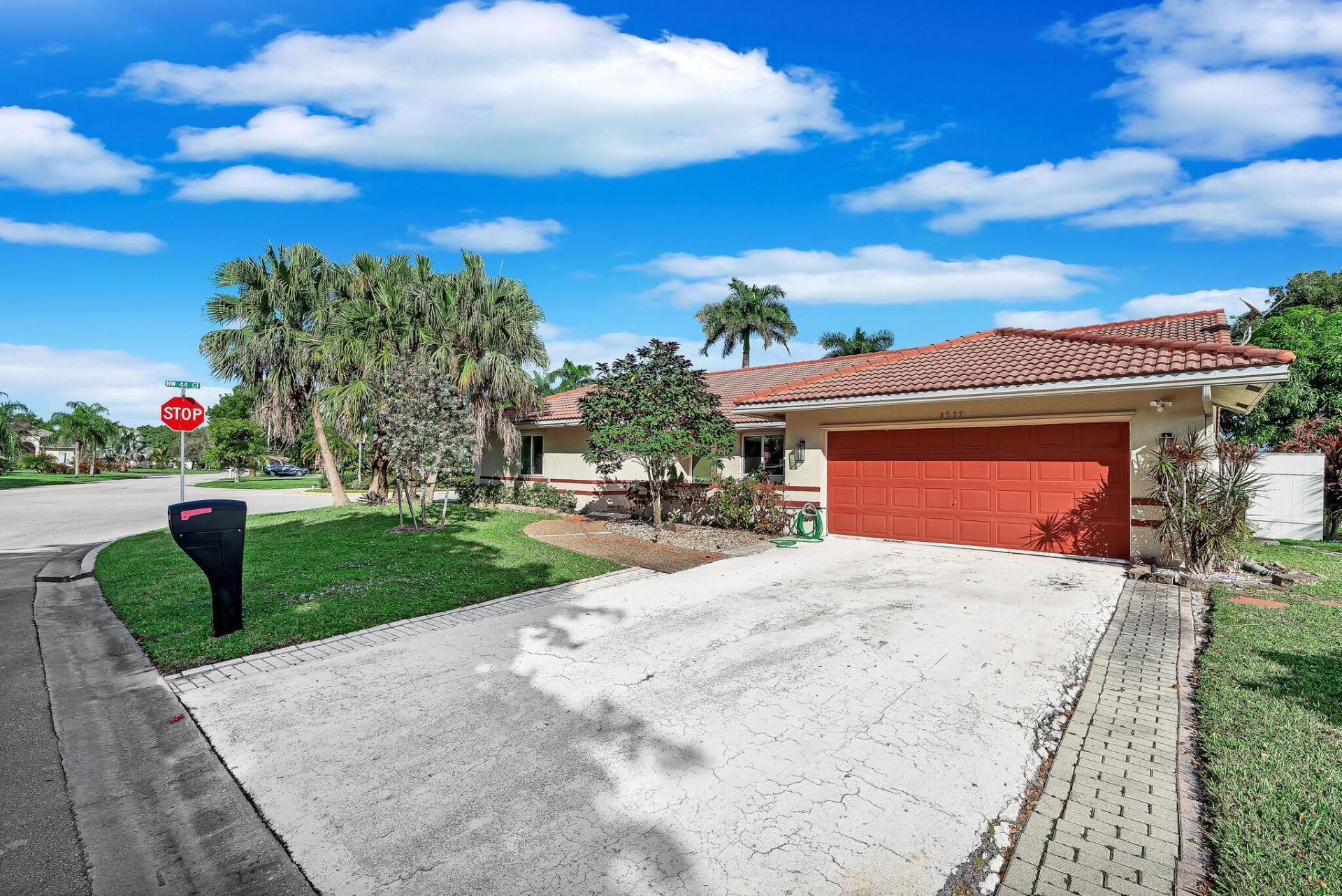 4377 NW 88th Terrace, Coral Springs, FL 33065 Photo