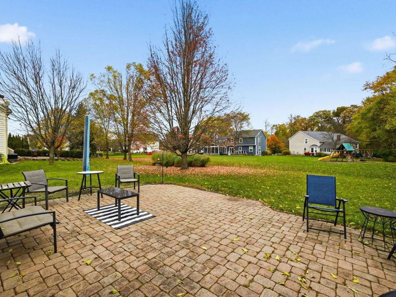 6498 Wyndburne Drive, Dublin, OH 43016 Photo 5