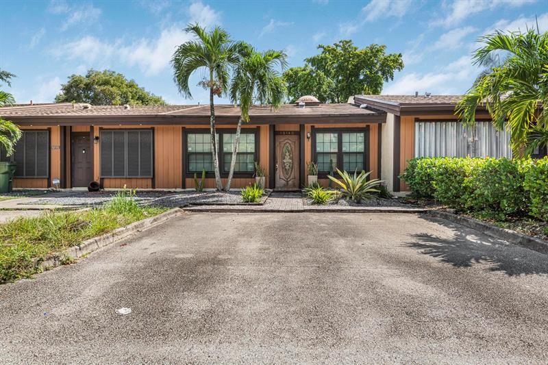 10140 Phoenix Court, Unit 10140, Hollywood, FL 33026 Photo