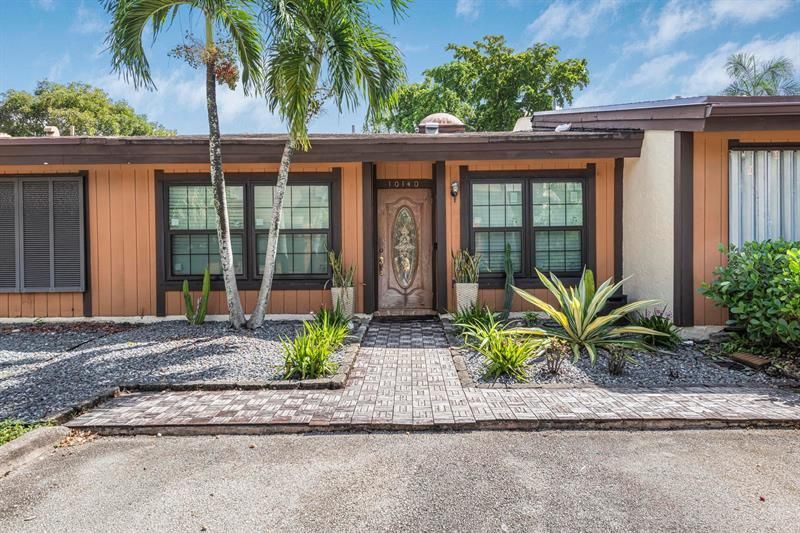10140 Phoenix Court, Unit 10140, Hollywood, FL 33026 Photo