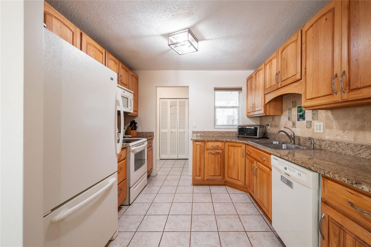 6421 Stockbridge Avenue, Belle Isle, FL 32809 Photo