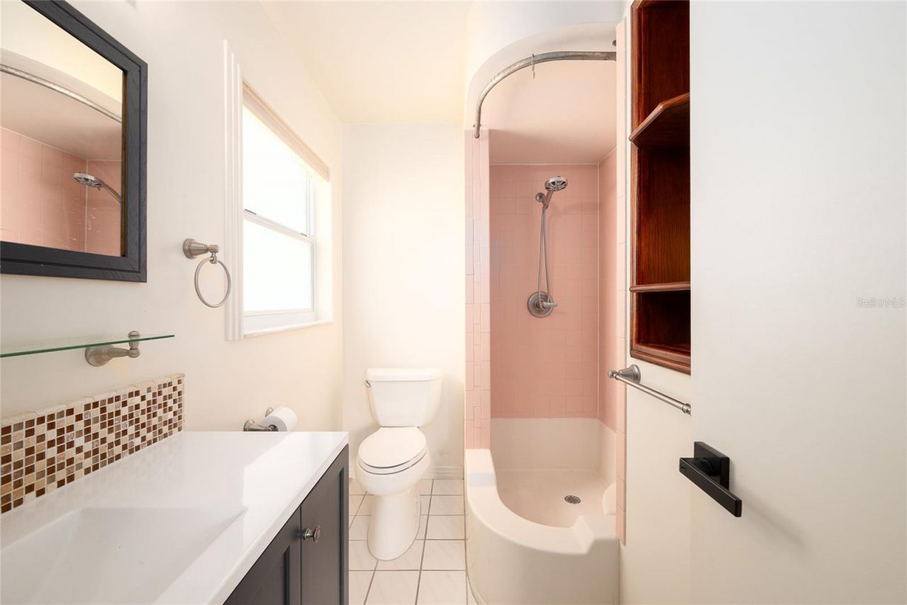 6421 Stockbridge Avenue, Belle Isle, FL 32809 Photo