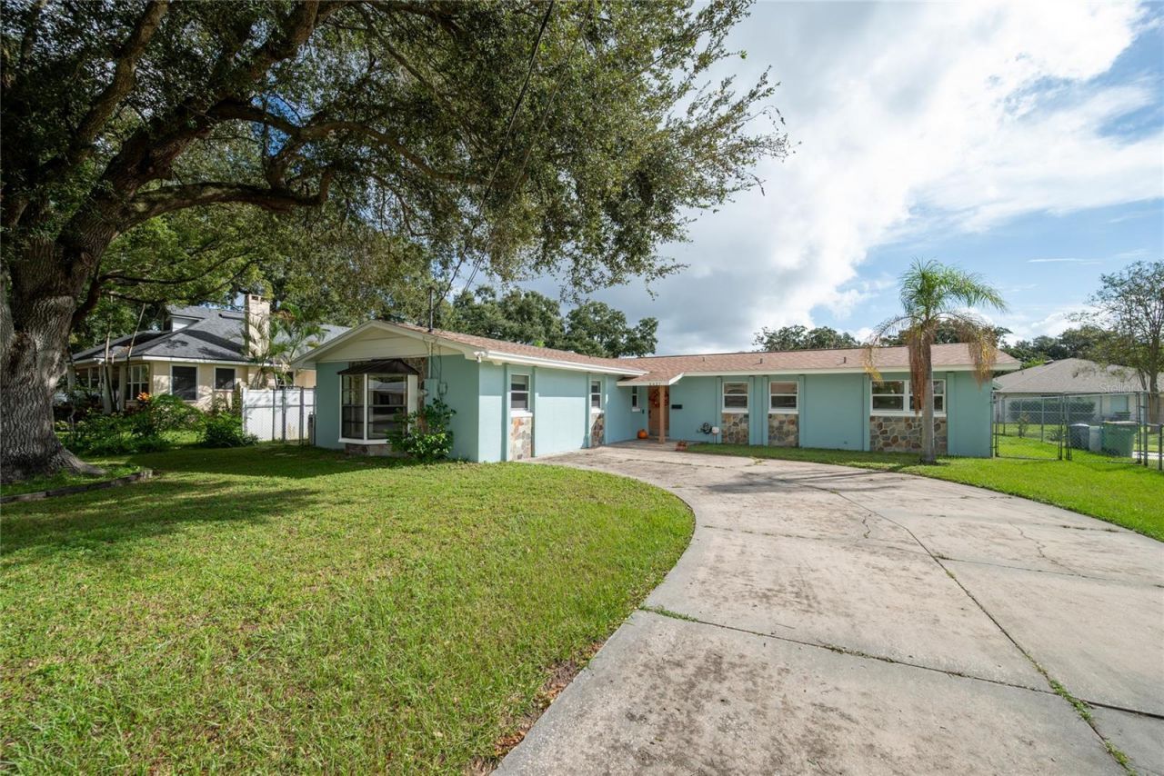 6421 Stockbridge Avenue, Belle Isle, FL 32809 Photo
