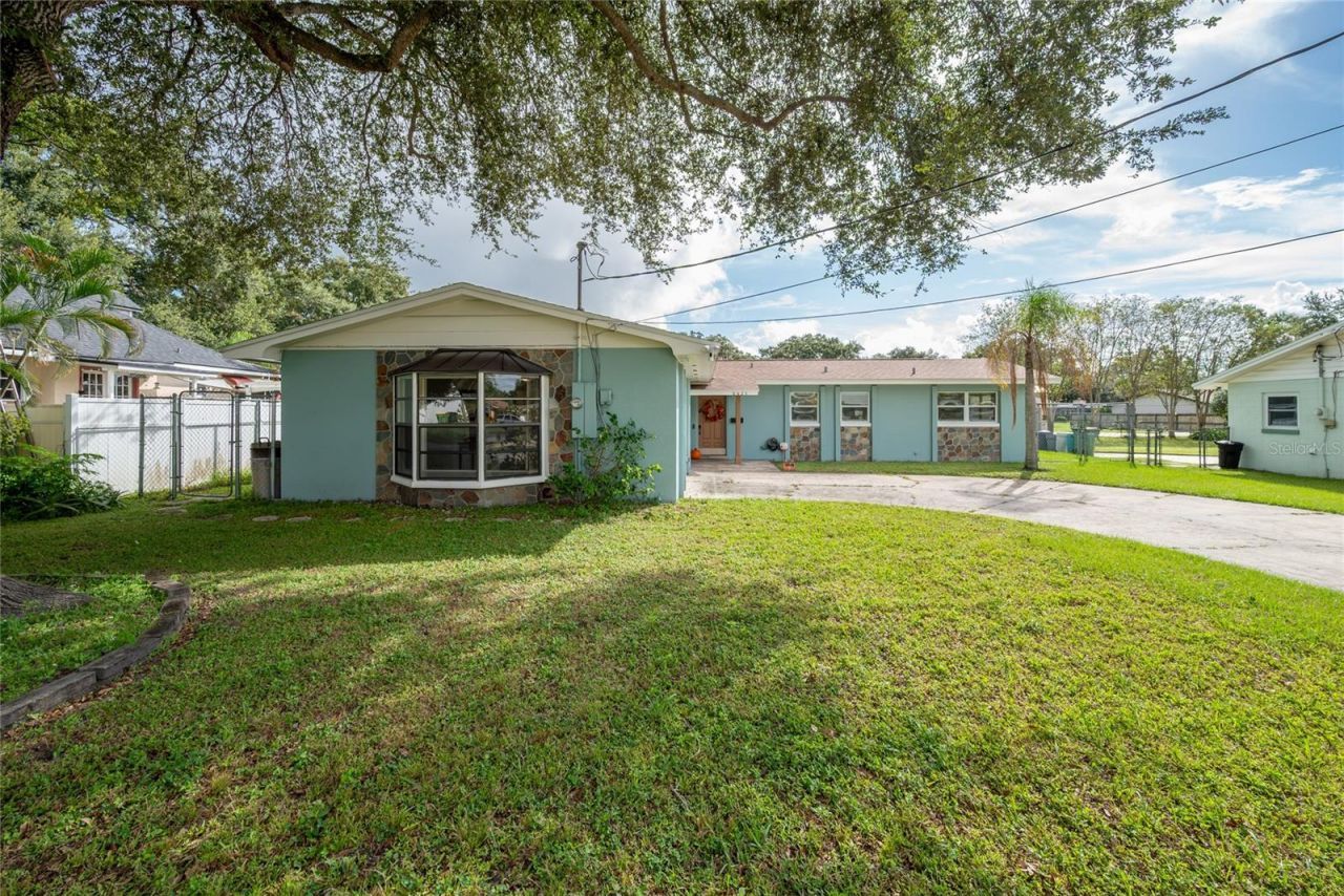 6421 Stockbridge Avenue, Belle Isle, FL 32809 Photo