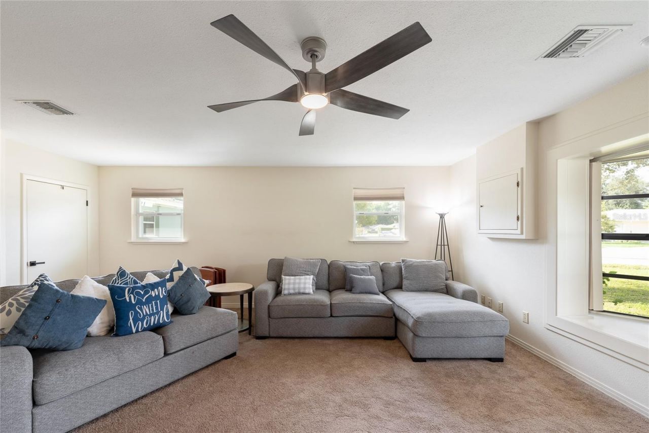 6421 Stockbridge Avenue, Belle Isle, FL 32809 Photo