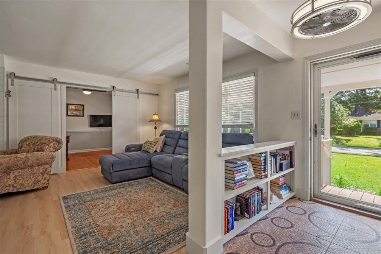 939 Mikell Drive Photo 13