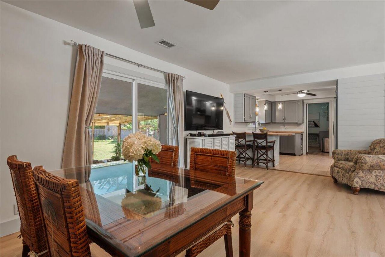 939 Mikell Drive Photo 19