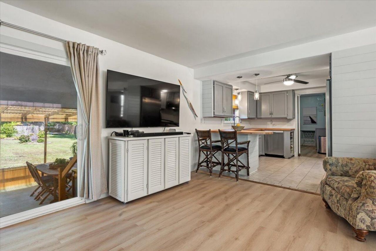 939 Mikell Drive Photo 20