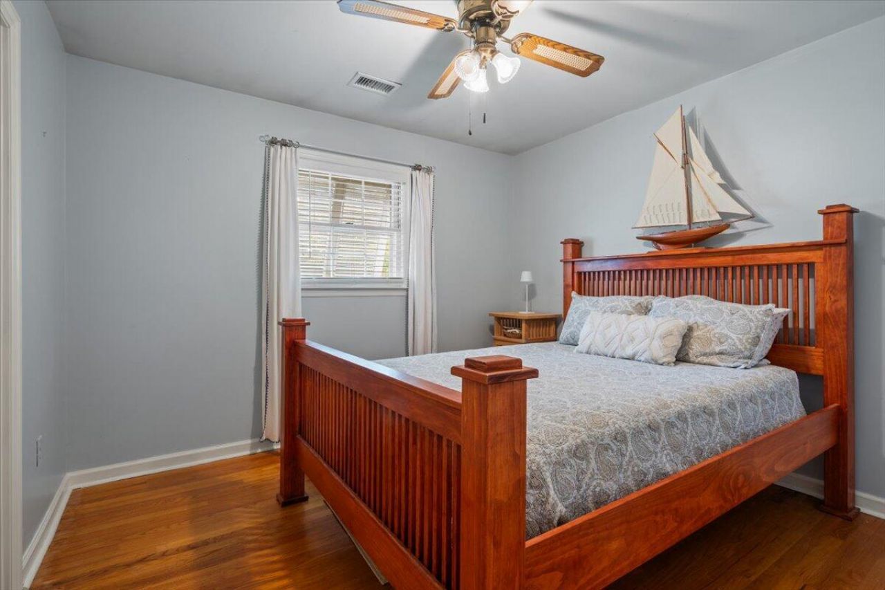 939 Mikell Drive Photo 37