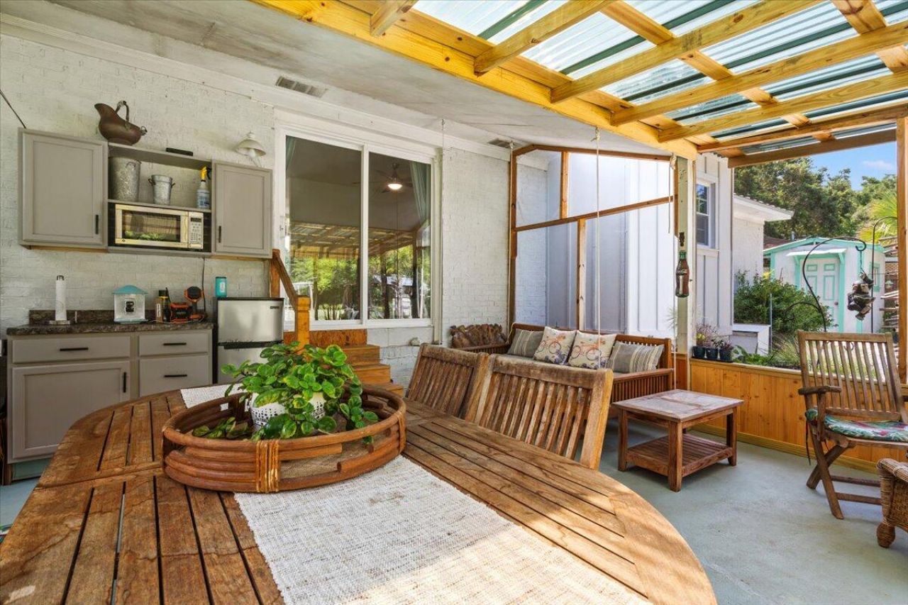 939 Mikell Drive Photo 51