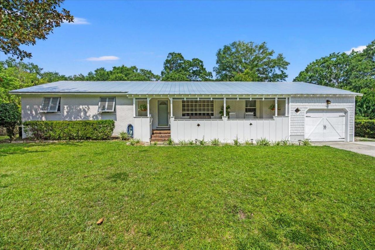 939 Mikell Drive Photo 6