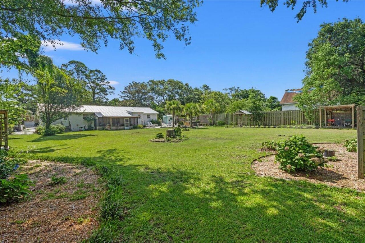 939 Mikell Drive Photo 62