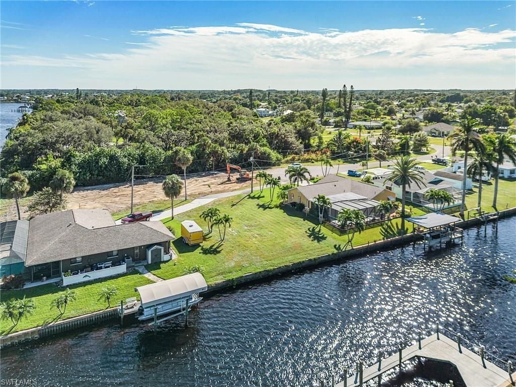 2193 River Rd, Fort Myers, FL 33905 Photo