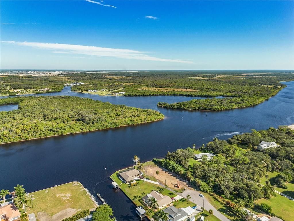 2193 River Rd, Fort Myers, FL 33905 Photo