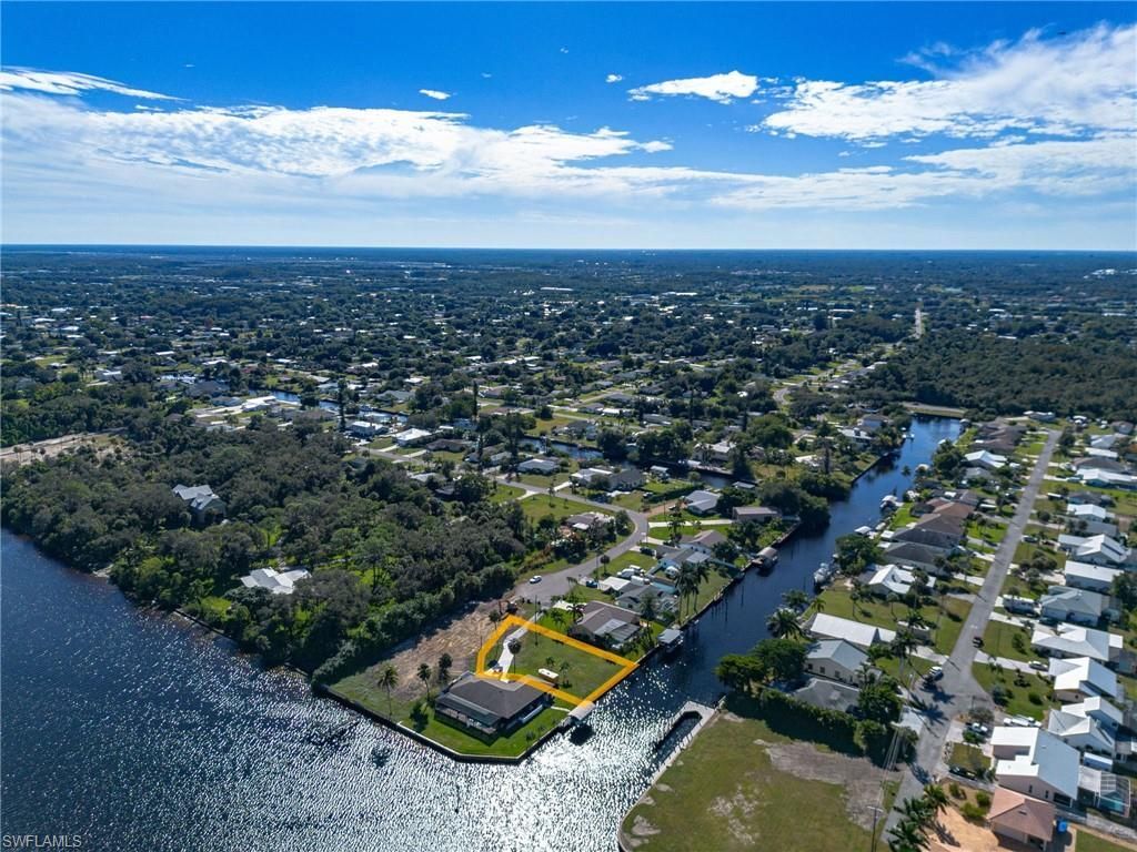 2193 River Rd, Fort Myers, FL 33905 Photo