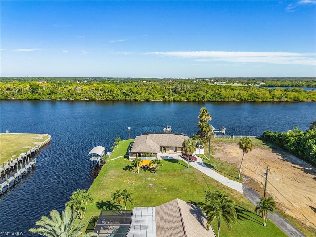 2193 River Rd, Fort Myers, FL 33905 Photo