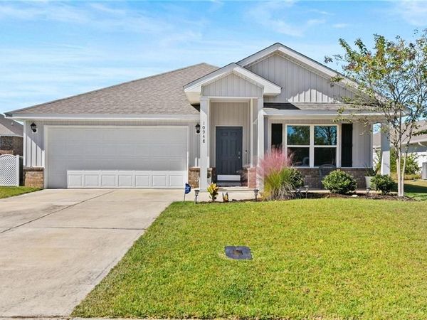 10948 War Emblem Avenue, Daphne, AL 36526