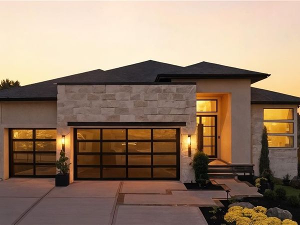 3256 W 133rd Terrace, Leawood, KS 66209