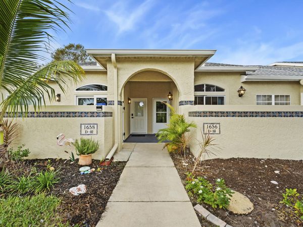1656 SE Green Acres Circle, Unit D103, Port St. Lucie, FL 34952