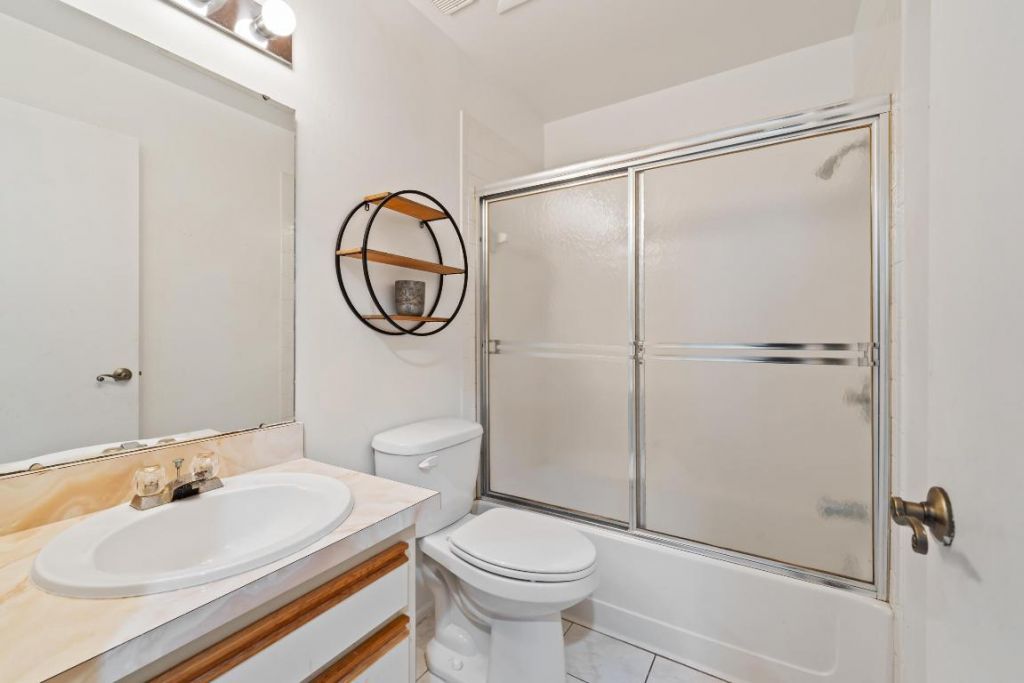 1656 SE Green Acres Circle, Unit D103, Port Saint Lucie, FL 34952 Photo