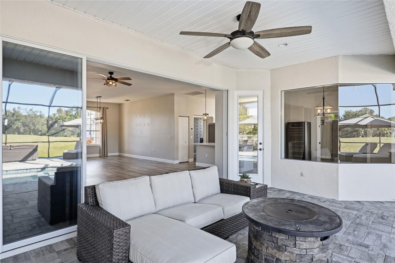 574 Planters Manor Way, Bradenton, FL 34212 Photo