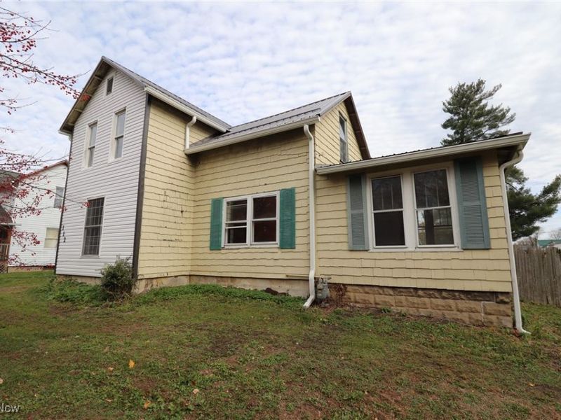 112 Brooklyn Avenue, Creston, OH 44217 Photo 2