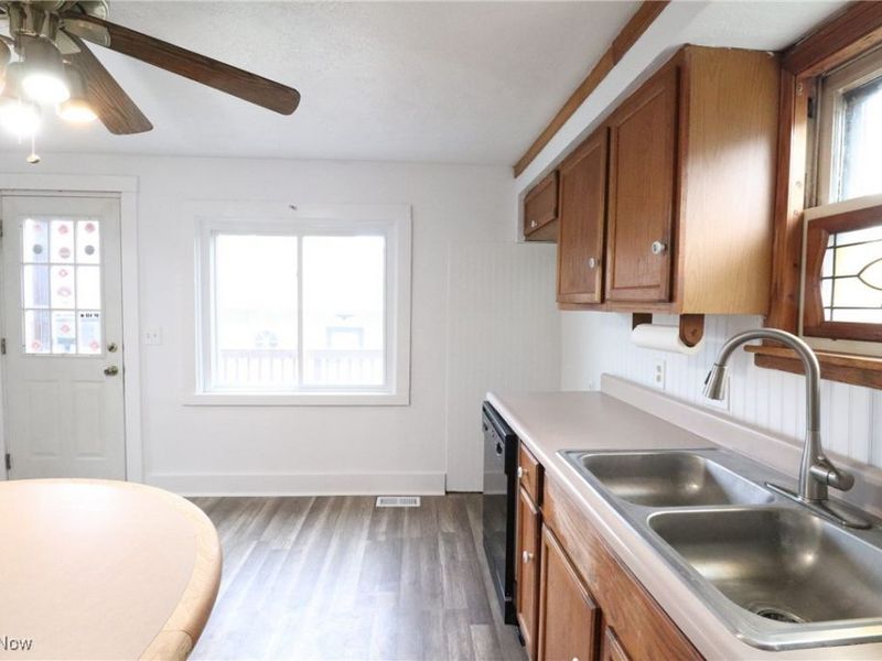 112 Brooklyn Avenue, Creston, OH 44217 Photo 5