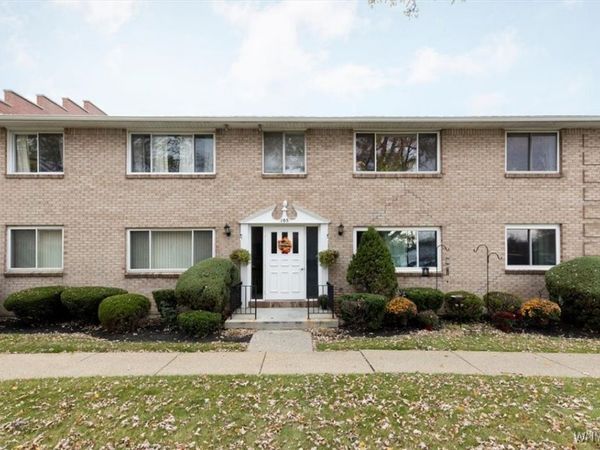 105 Old Lyme Drive, Unit 3, Buffalo, NY 14221
