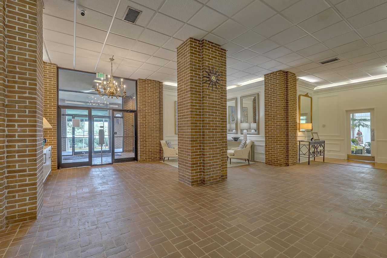 14 Lockwood Drive Photo 5