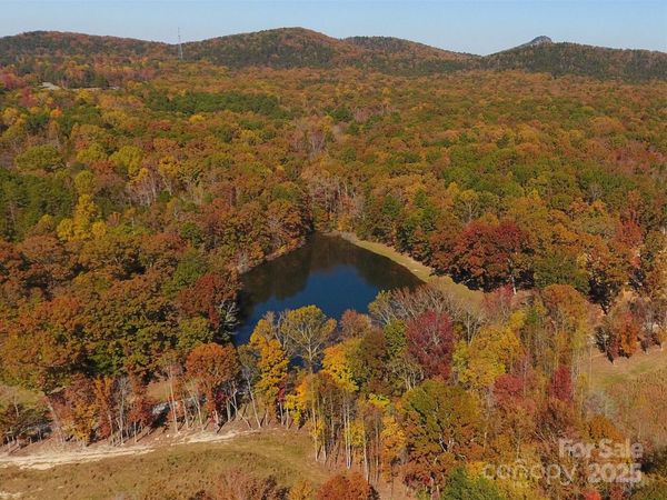 164 Linderman Lake Lane, Kings Mountain, NC 28086