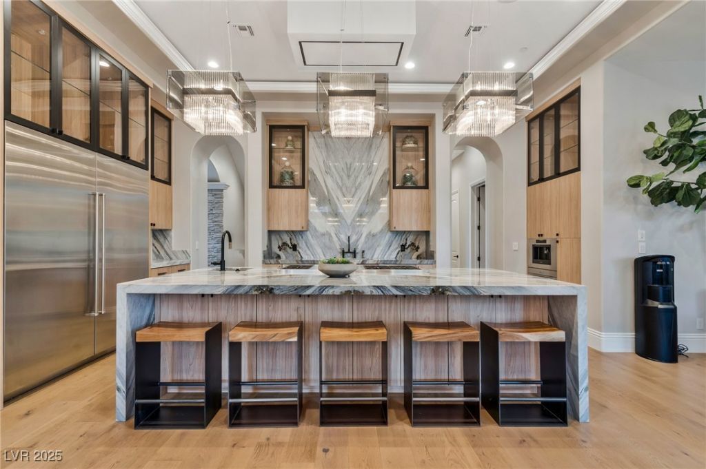 5 Wood Creek Court , Las Vegas, NV 89141