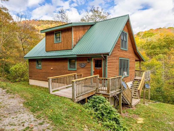 179 Roberts Ridge Road, SLATYFORK, WV 26291