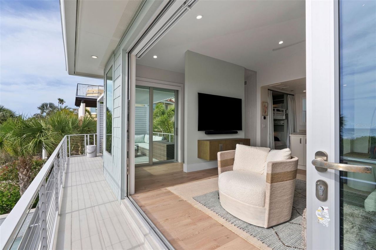 2807 Sunset Way, Saint Pete Beach, FL 33706 Photo