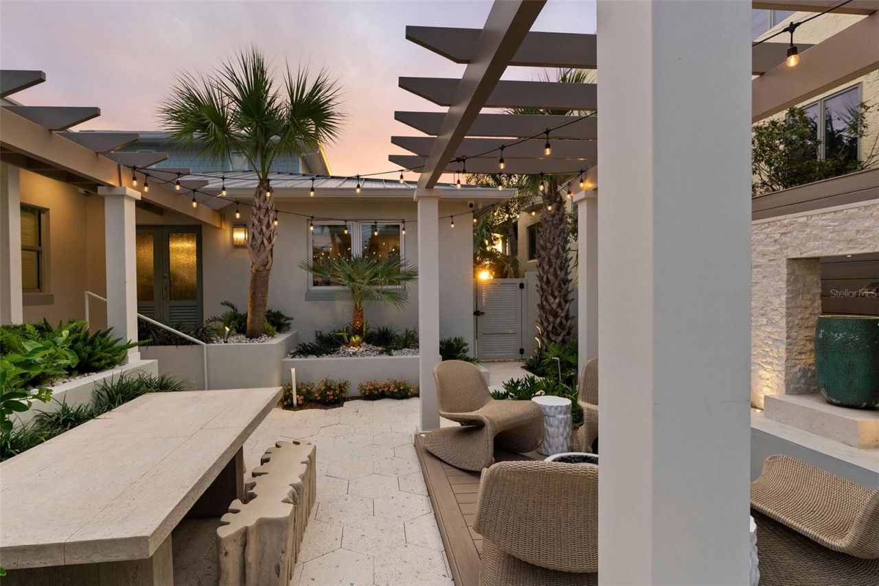 2807 Sunset Way, Saint Pete Beach, FL 33706 Photo