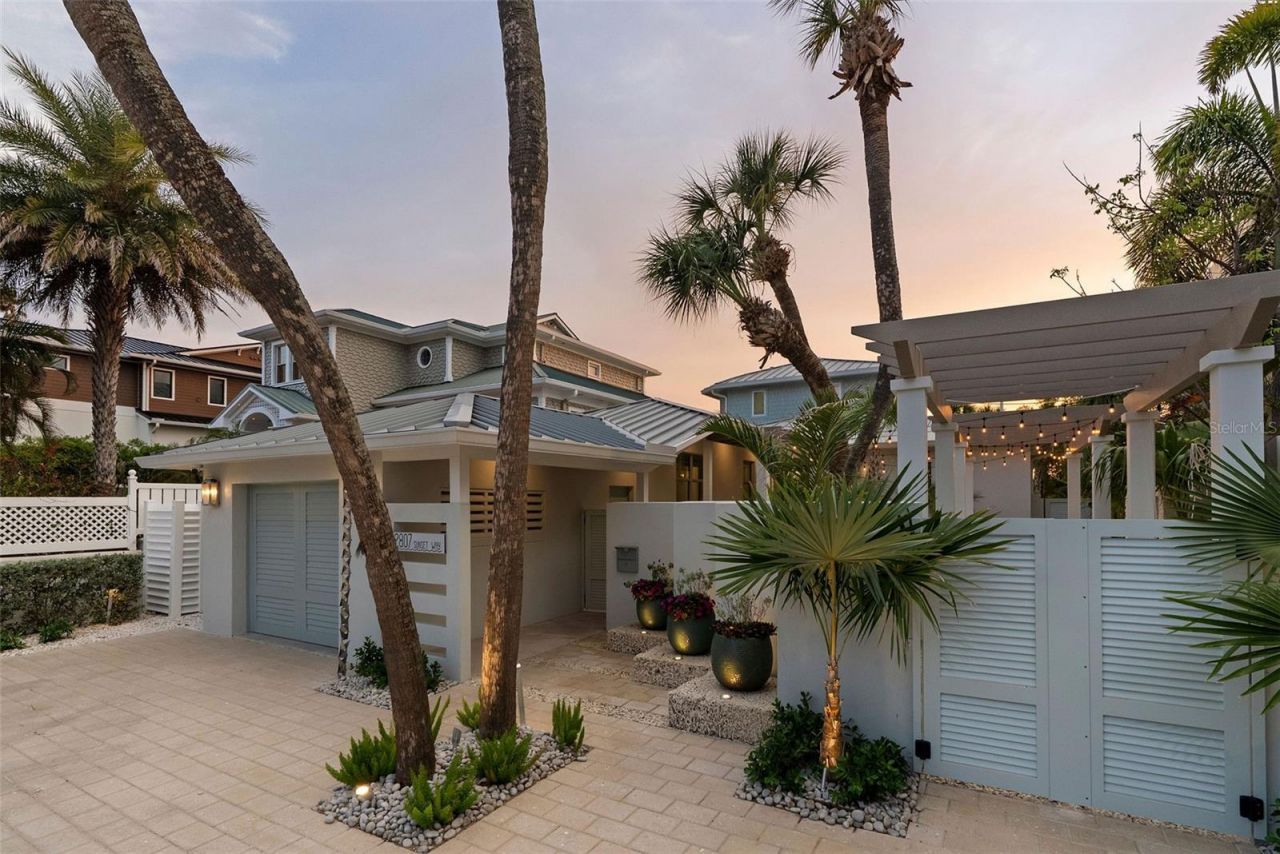 2807 Sunset Way, Saint Pete Beach, FL 33706 Photo