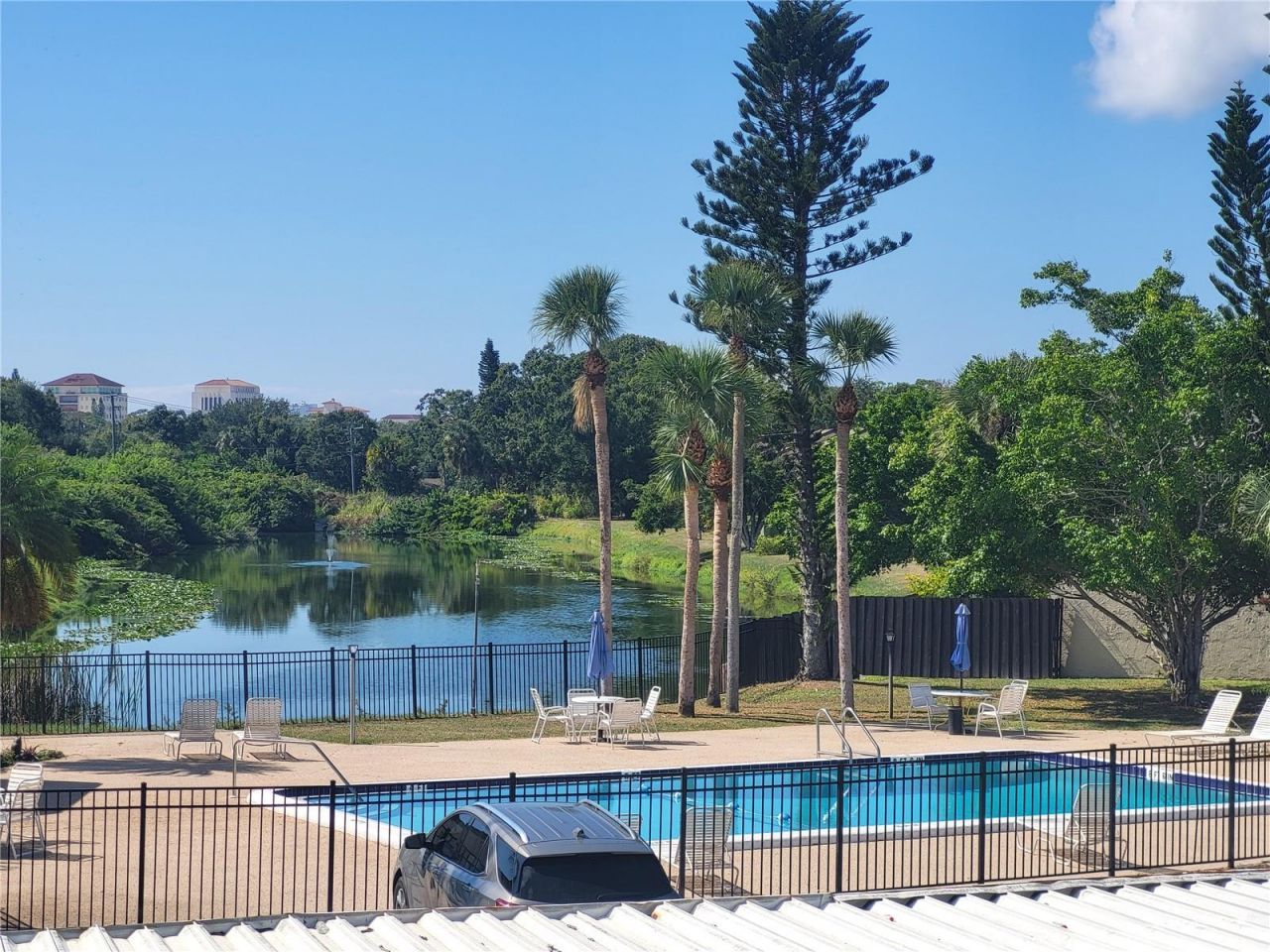 2707 Hidden Lake Boulevard, Unit D, Sarasota, FL 34237 Photo