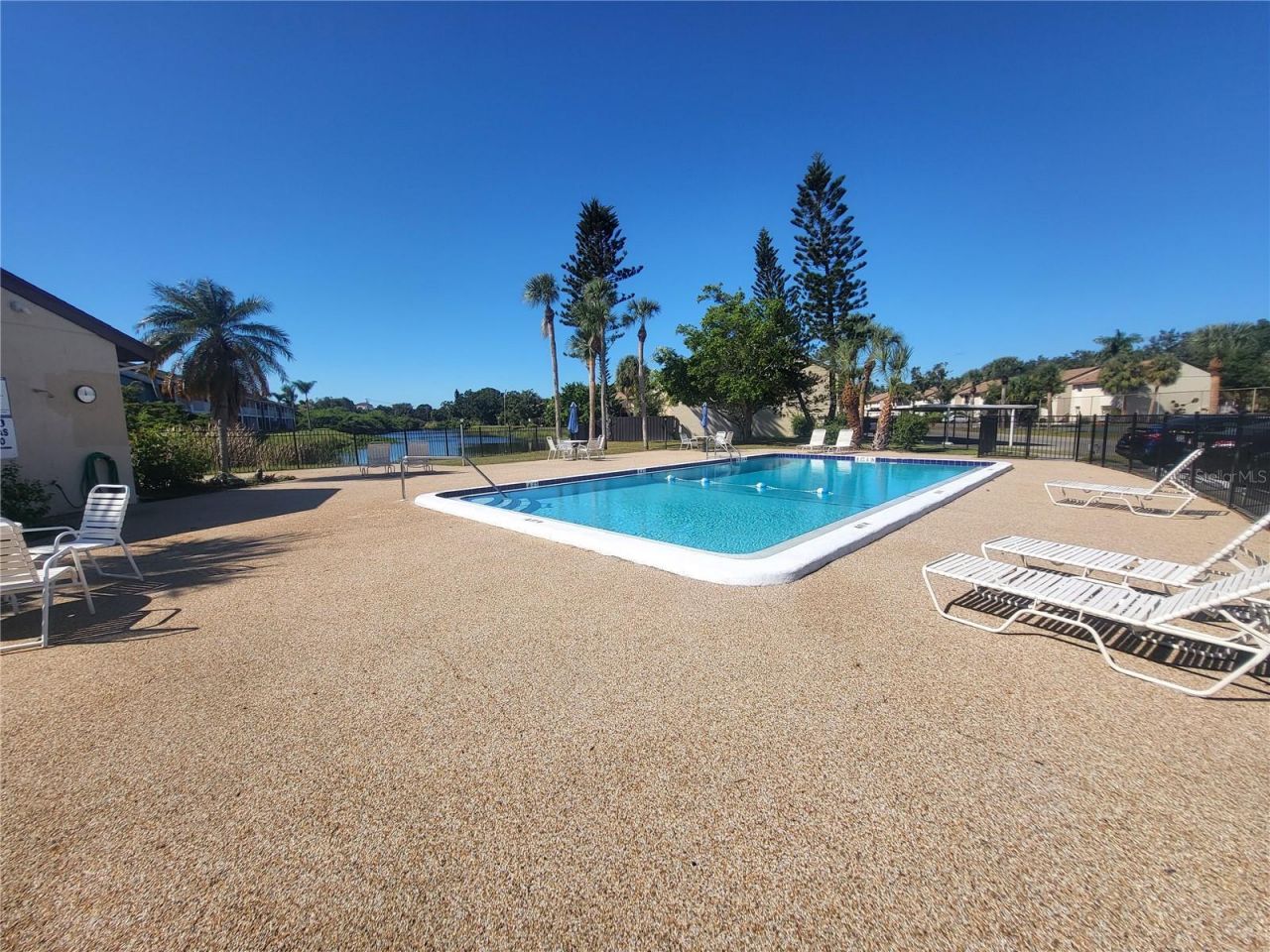 2707 Hidden Lake Boulevard, Unit D, Sarasota, FL 34237 Photo