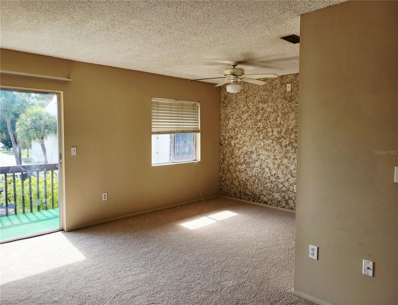 2707 Hidden Lake Boulevard, Unit D, Sarasota, FL 34237 Photo