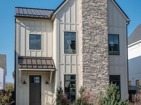 2845 Katmai Drive, Columbus, OH 43228