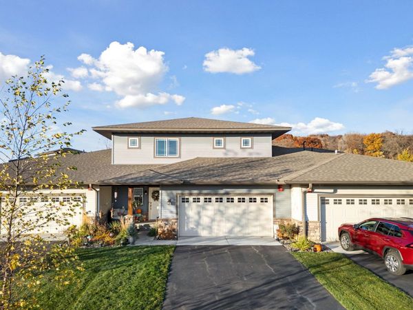 1102 Lorraine Court, Carver, MN 55315