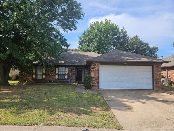 3201 Fairmeadows Lane, Fort Worth, TX 76123