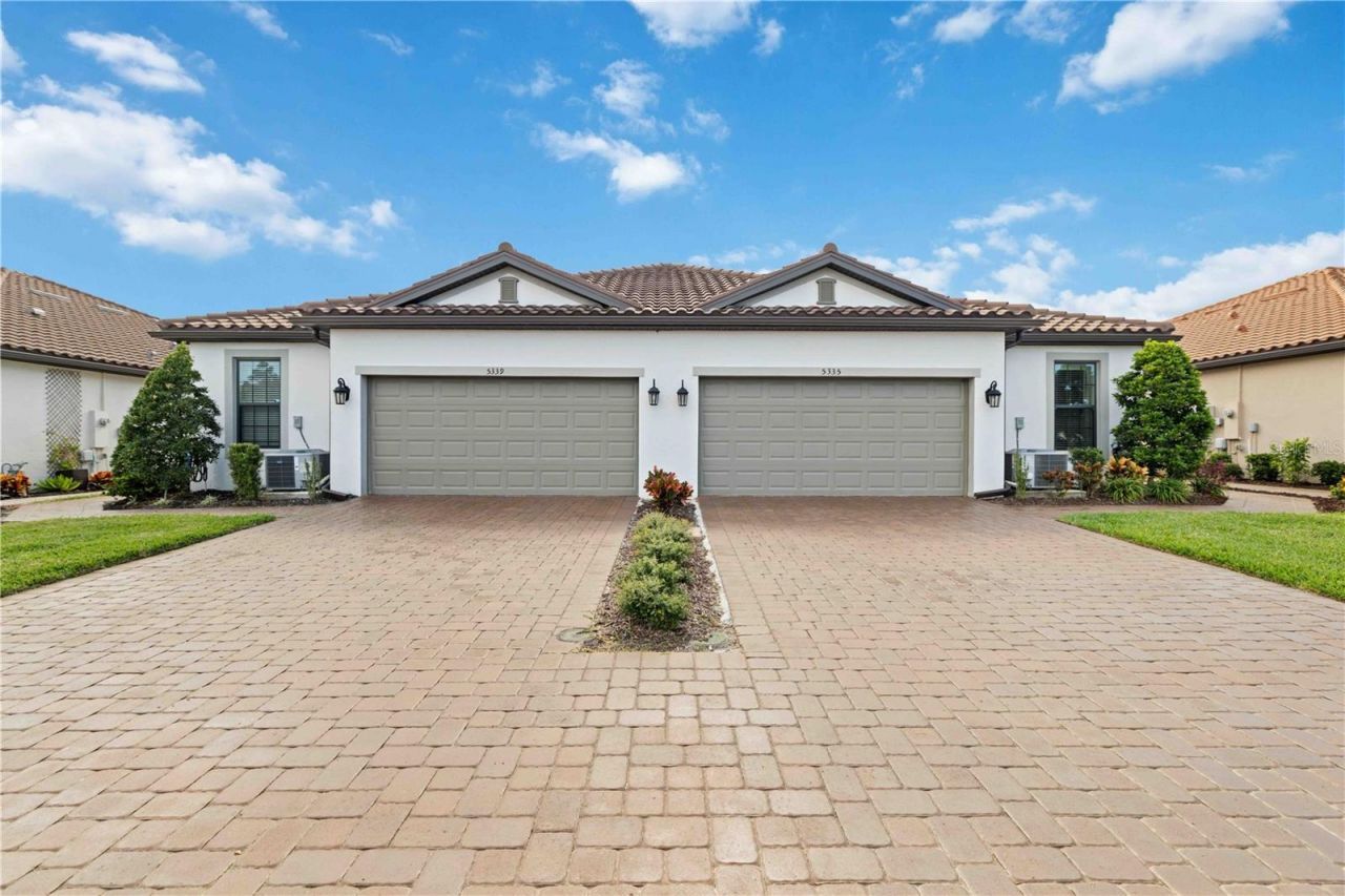 5335 Rushmere Court, Palmetto, FL 34221 Photo